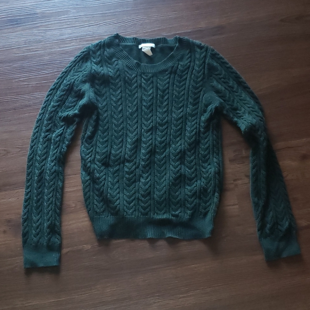 Hunter Green Cable Knit Sweter